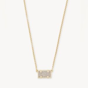 Kendra Scott Pattie Pendant Necklace in Gold